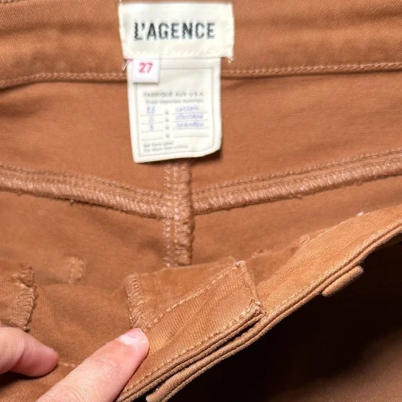 L’Agence Kendra High-Rise Coated Crop Flare Jean Size 27- 
26” Inseam - Picture 9 of 10